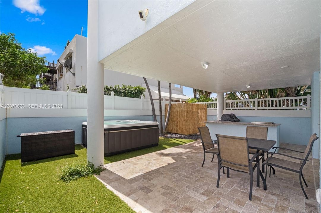 For Sale: $2,150,000 (2 beds, 2 baths, 2454 Square Feet)
