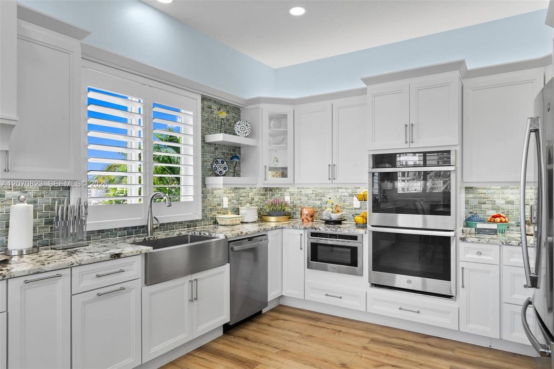 For Sale: $2,150,000 (2 beds, 2 baths, 2454 Square Feet)