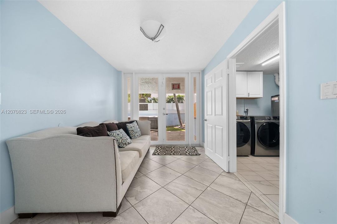 For Sale: $2,150,000 (2 beds, 2 baths, 2454 Square Feet)