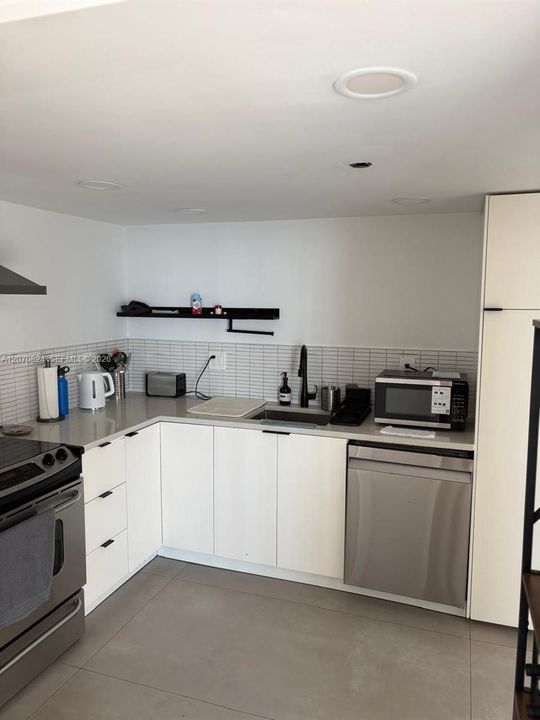 En Renta: $2,400 (1 camas, 1 baños, 880 Pies cuadrados)