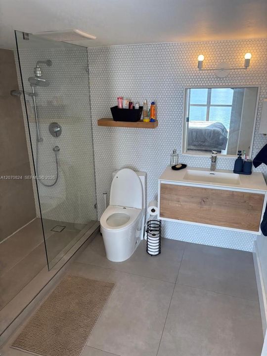 En Renta: $2,400 (1 camas, 1 baños, 880 Pies cuadrados)
