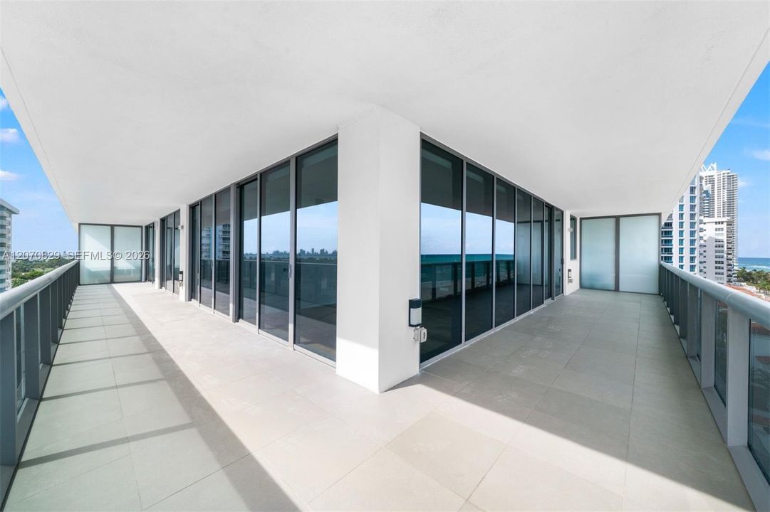 For Sale: $3,700,000 (3 beds, 3 baths, 1725 Square Feet)