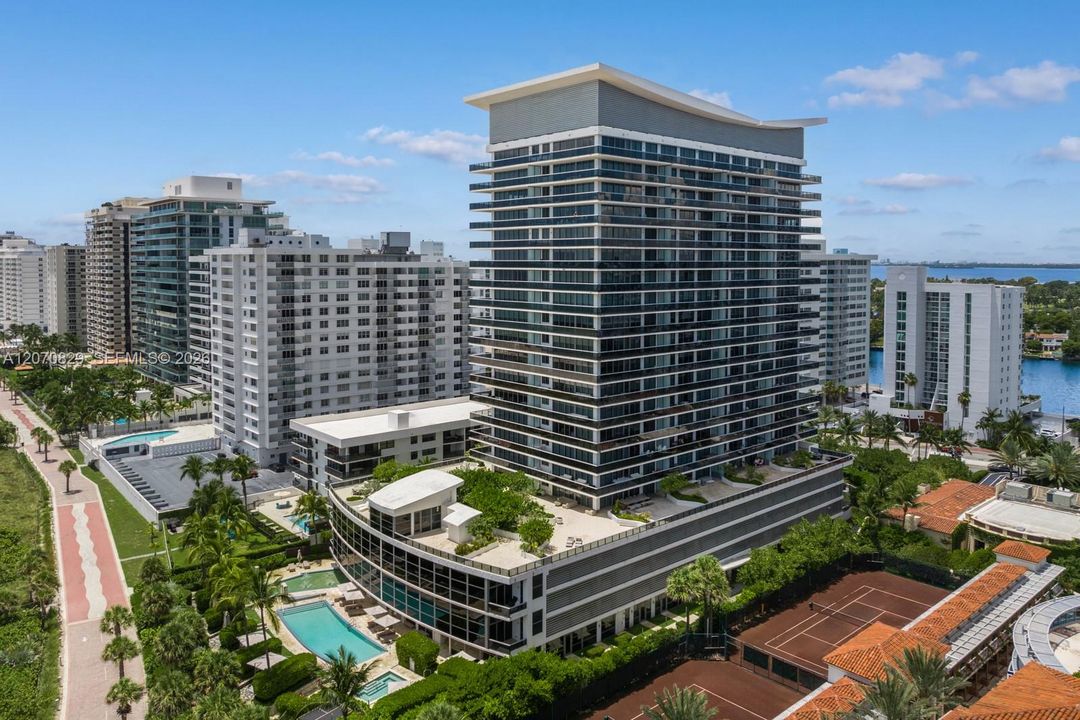 For Sale: $3,700,000 (3 beds, 3 baths, 1725 Square Feet)