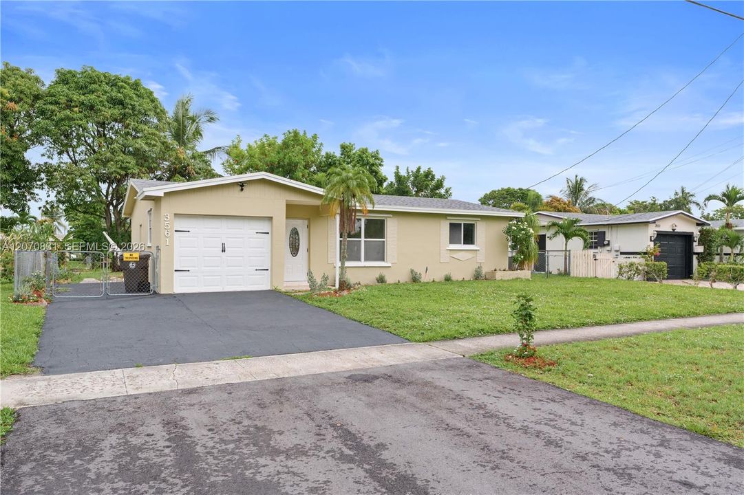 For Sale: $470,000 (3 beds, 2 baths, 1488 Square Feet)