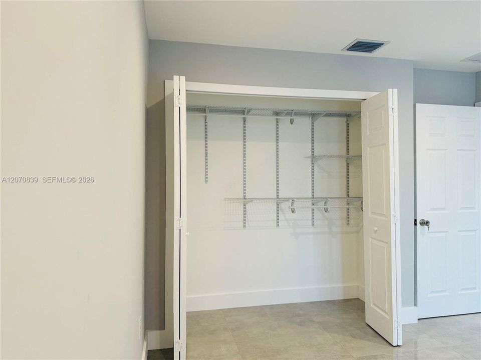 For Rent: $2,500 (2 beds, 1 baths, 1104 Square Feet)