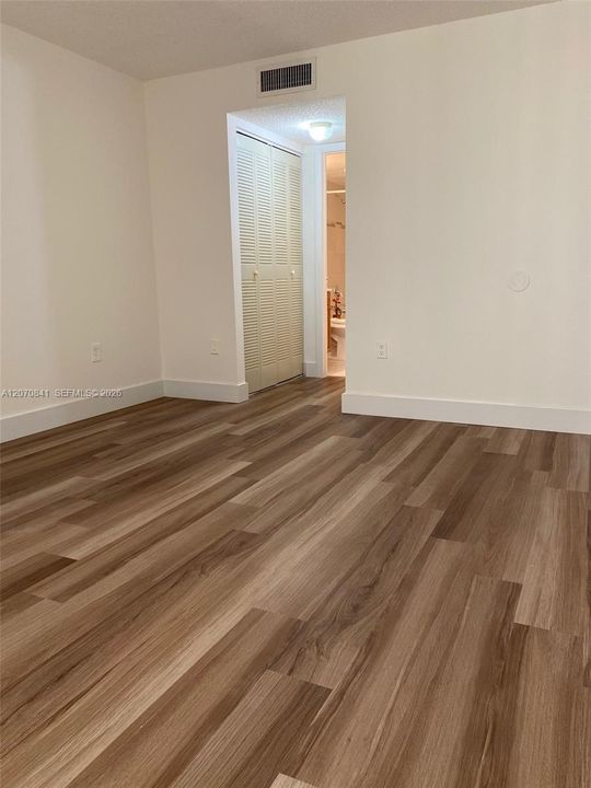 For Rent: $1,845 (1 beds, 1 baths, 840 Square Feet)