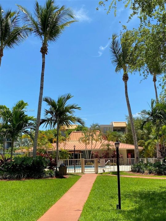 For Rent: $1,845 (1 beds, 1 baths, 840 Square Feet)