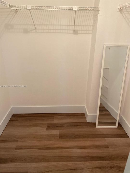 For Rent: $1,845 (1 beds, 1 baths, 840 Square Feet)