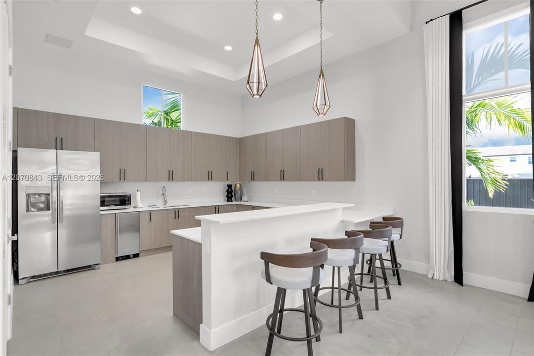 На продажу: $619,999 (3 спален, 2 ванн, 1840 Квадратных фут)