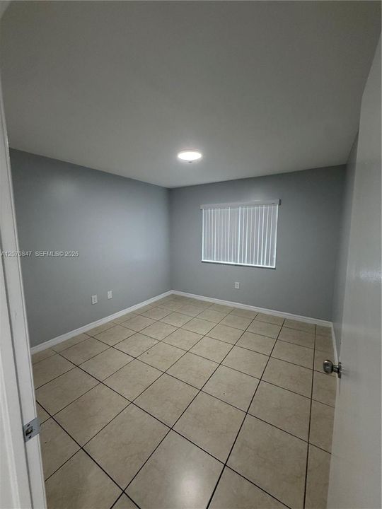 For Rent: $2,175 (3 beds, 2 baths, 1099 Square Feet)
