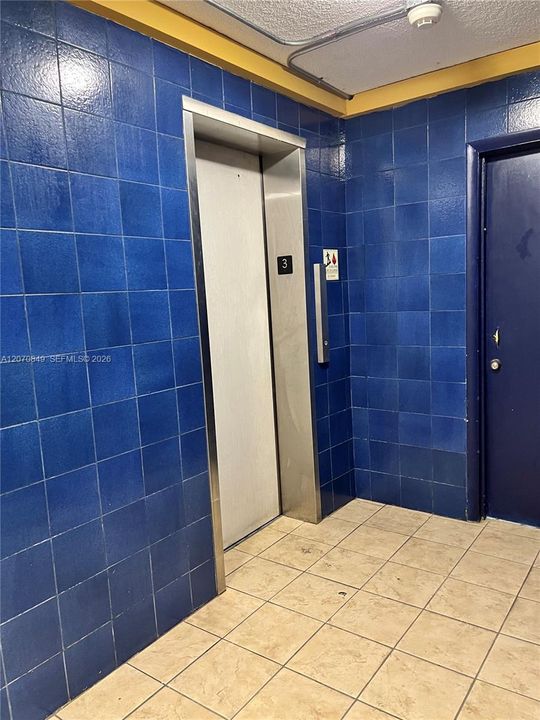 For Rent: $2,100 (2 beds, 1 baths, 750 Square Feet)