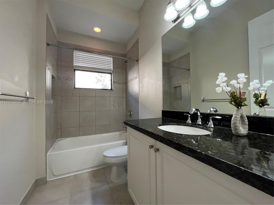 For Sale: $2,290,000 (5 beds, 7 baths, 5188 Square Feet)