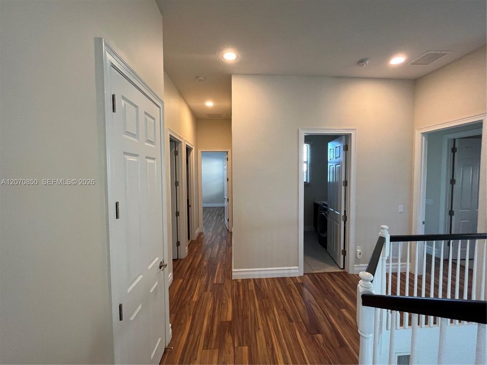 For Sale: $2,290,000 (5 beds, 7 baths, 5188 Square Feet)
