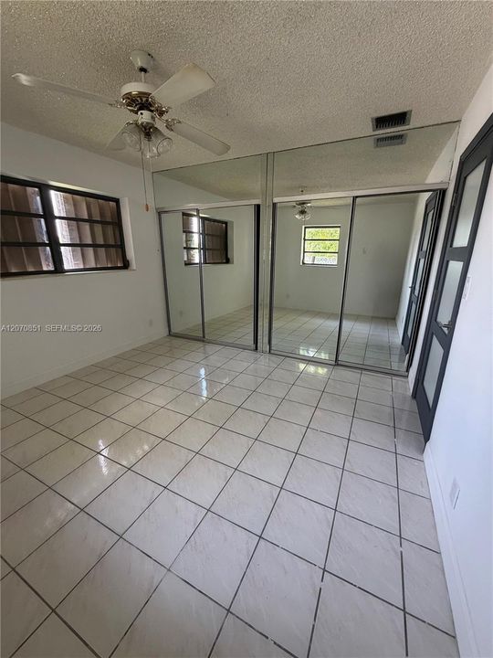 En Renta: $3,300 (2 camas, 1 baños, 1611 Pies cuadrados)