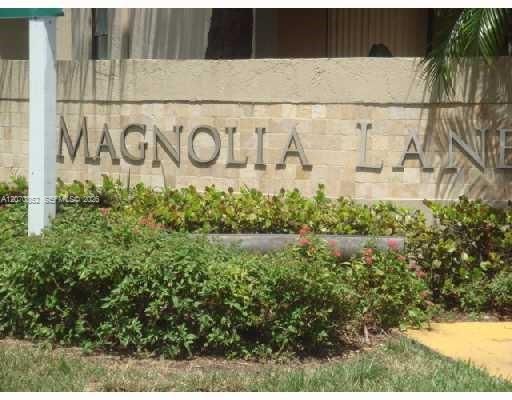 For Rent: $2,300 (3 beds, 2 baths, 994 Square Feet)