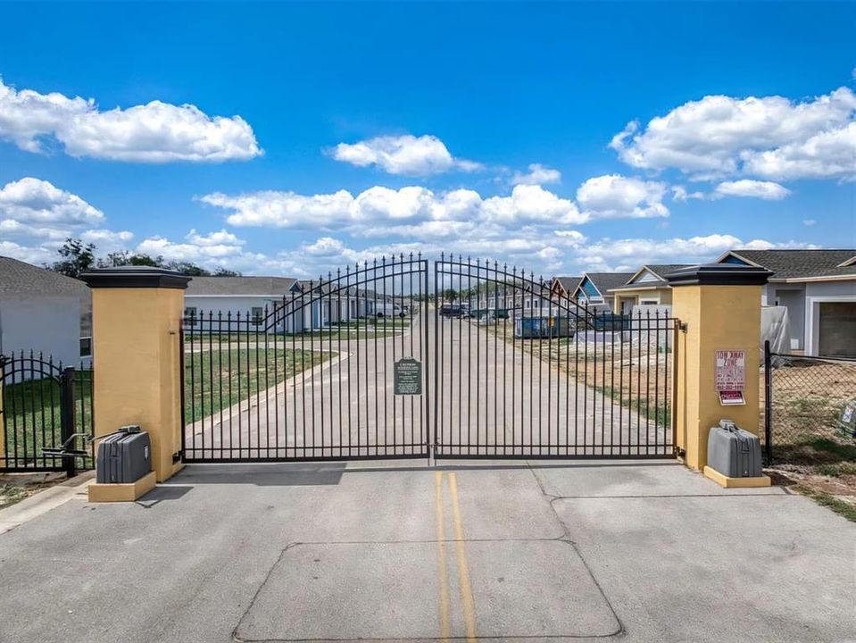 LAS VILLAS ENTRANCE