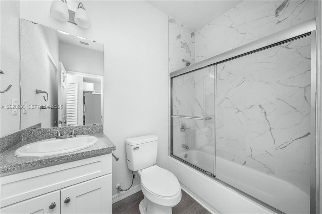 1450 Bathroom