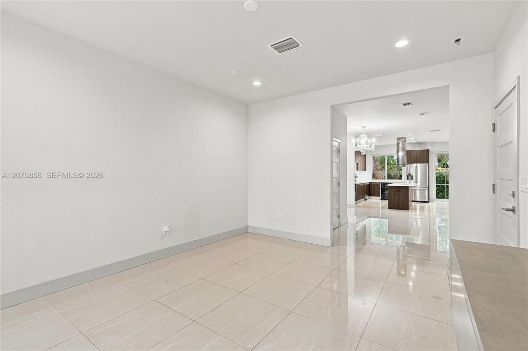 For Rent: $7,000 (3 beds, 2 baths, 2216 Square Feet)