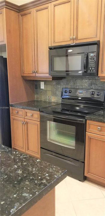 For Sale: $540,000 (3 beds, 2 baths, 2118 Square Feet)