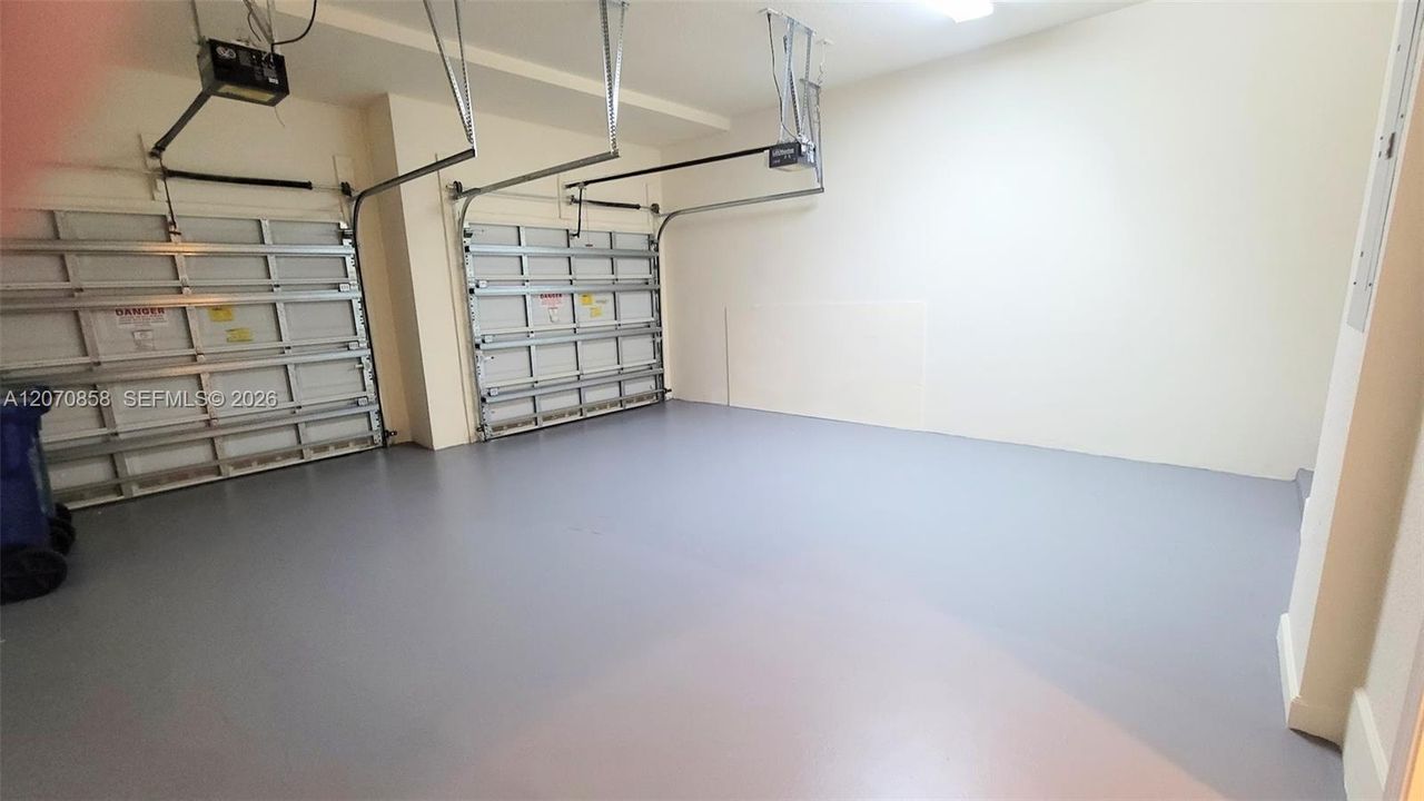 For Sale: $540,000 (3 beds, 2 baths, 2118 Square Feet)