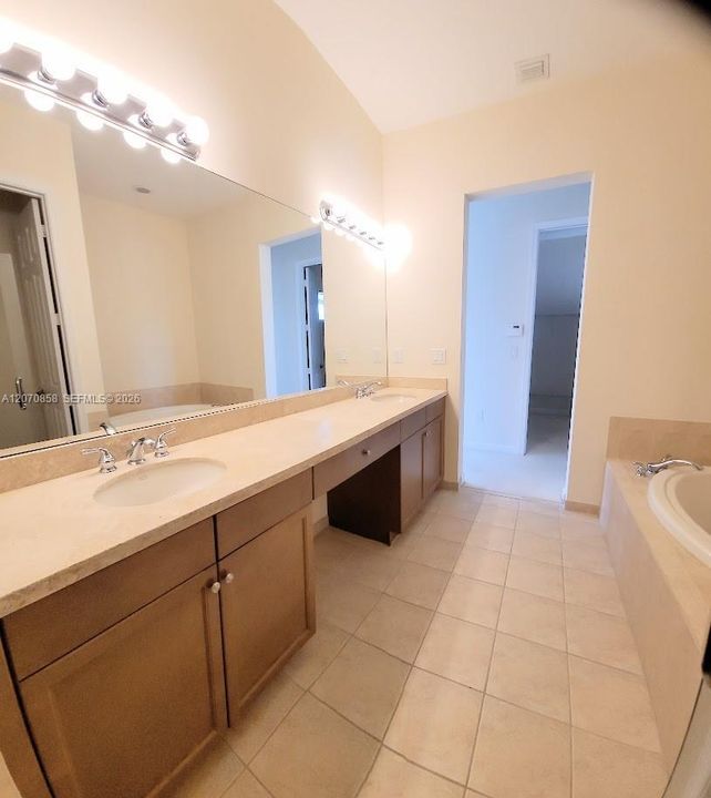 For Sale: $540,000 (3 beds, 2 baths, 2118 Square Feet)