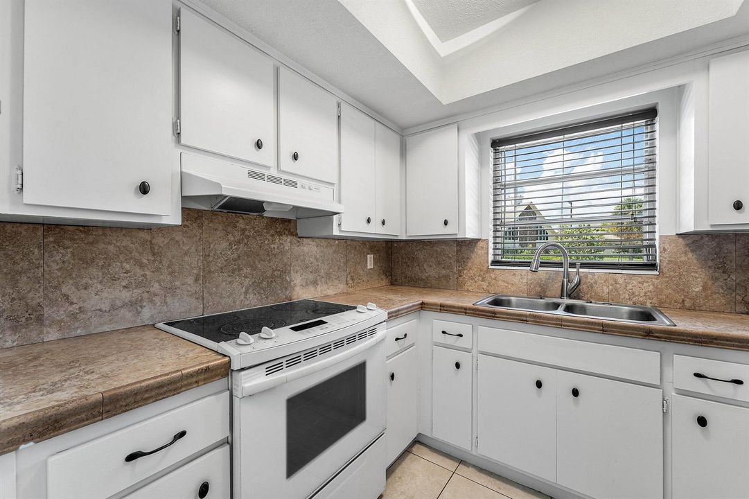 013-263Southeast8thTerrace-DeerfieldBeac