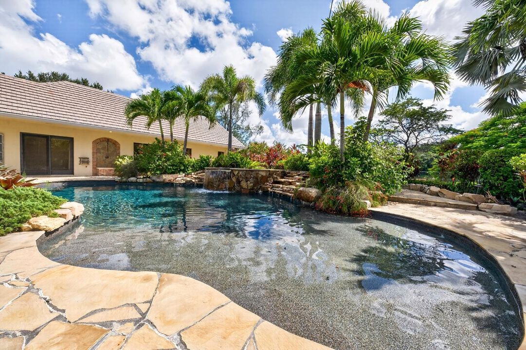 061-044-Pool-1500x1000