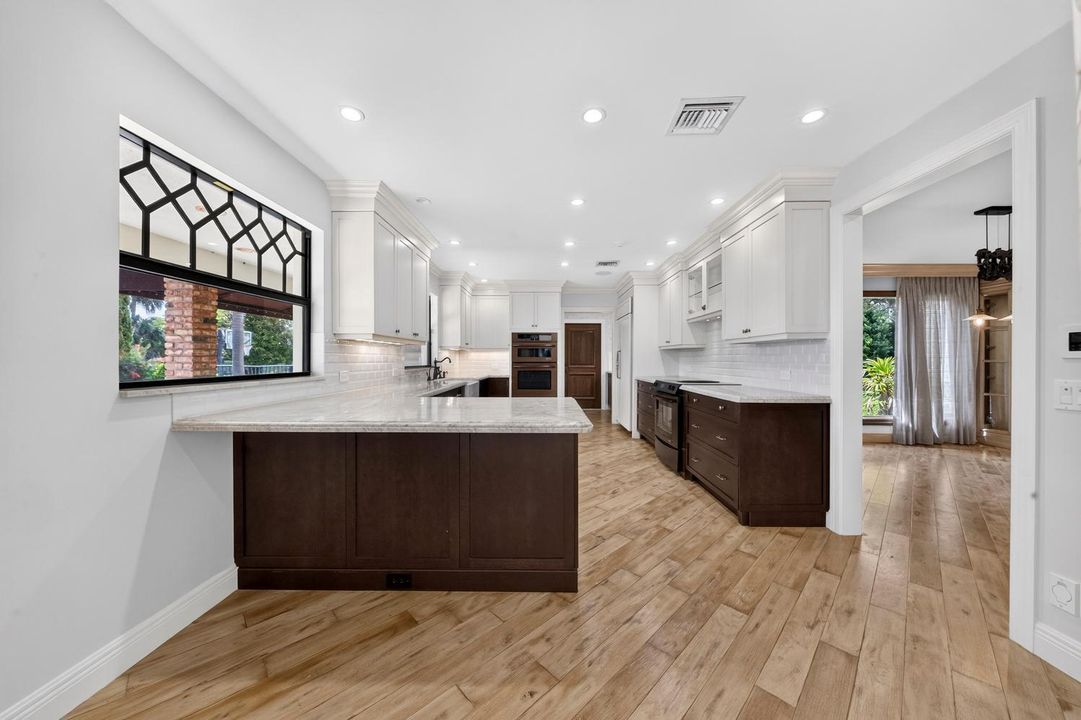 029-036-Kitchen-1500x1000