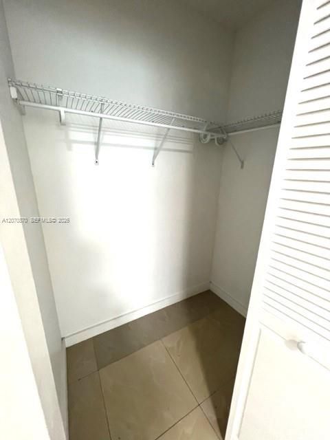 For Rent: $2,000 (1 beds, 1 baths, 800 Square Feet)