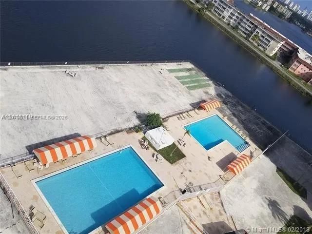 En Renta: $2,350 (2 camas, 2 baños, 1140 Pies cuadrados)