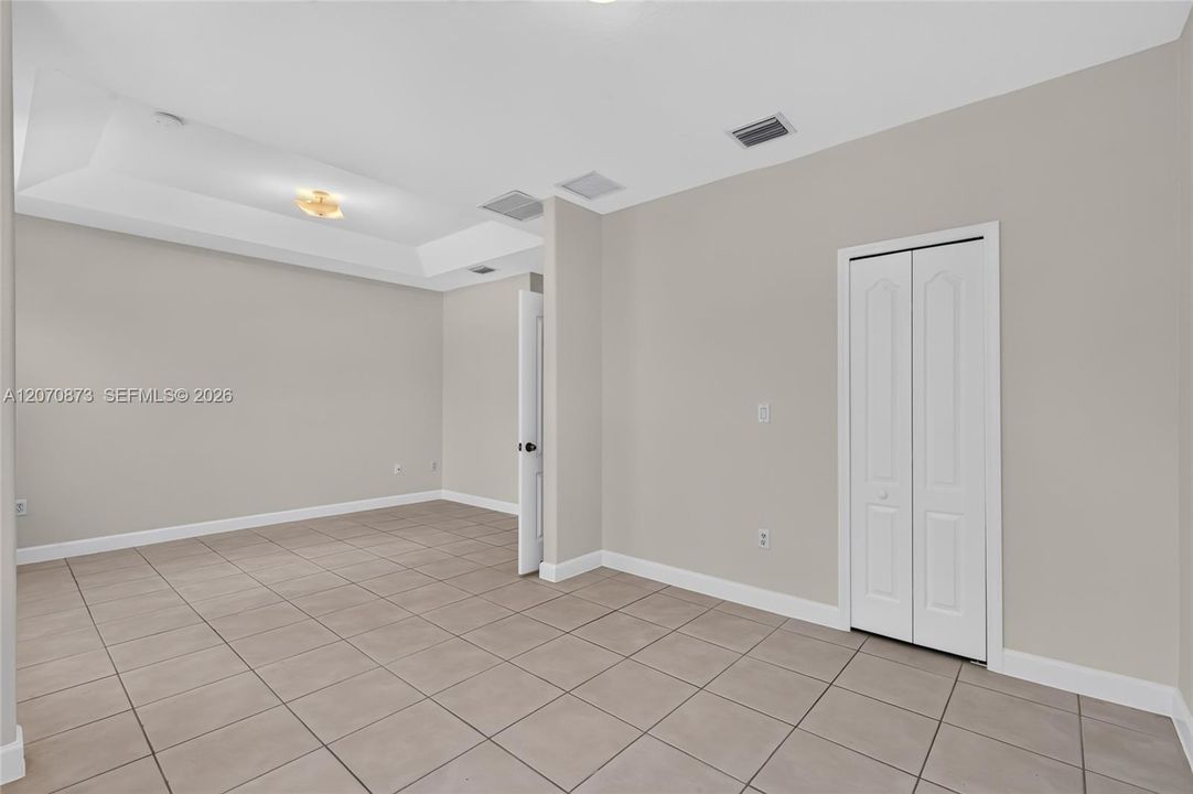 For Sale: $540,000 (3 beds, 2 baths, 1899 Square Feet)