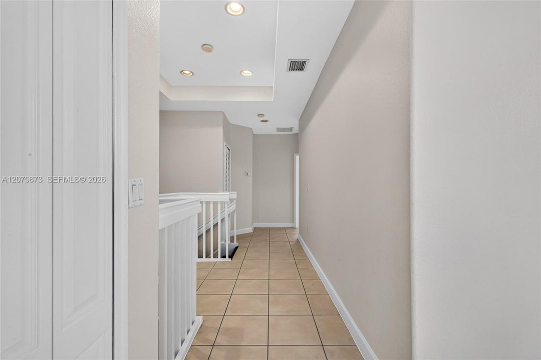 For Sale: $540,000 (3 beds, 2 baths, 1899 Square Feet)