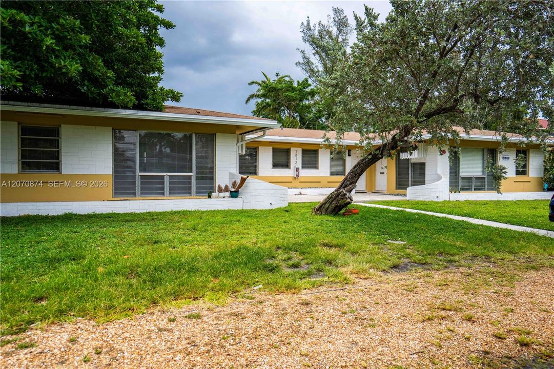 For Rent: $1,695 (1 beds, 1 baths, 650 Square Feet)