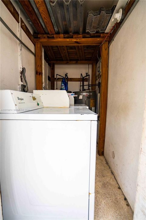 For Rent: $1,695 (1 beds, 1 baths, 650 Square Feet)