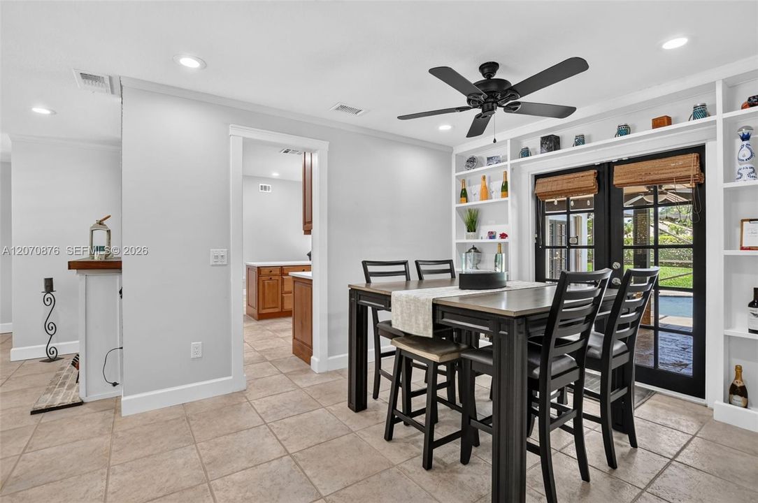 For Sale: $699,000 (4 beds, 2 baths, 1706 Square Feet)