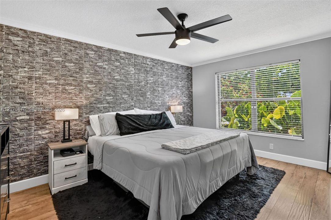 For Sale: $699,000 (4 beds, 2 baths, 1706 Square Feet)