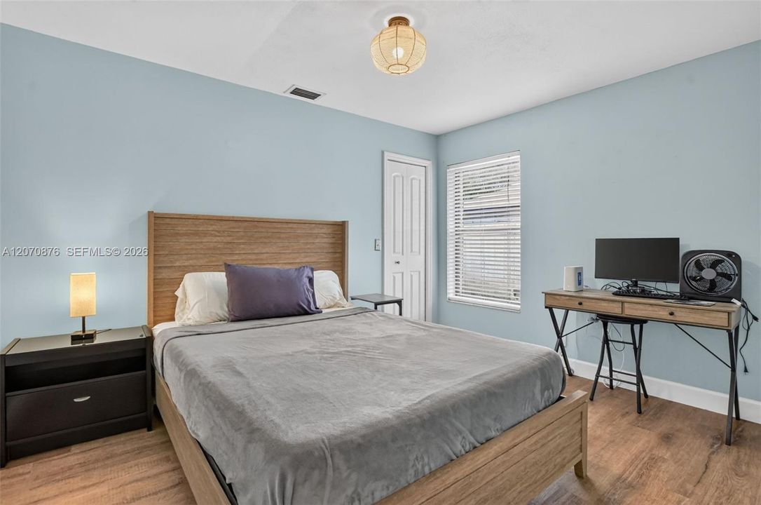 For Sale: $699,000 (4 beds, 2 baths, 1706 Square Feet)