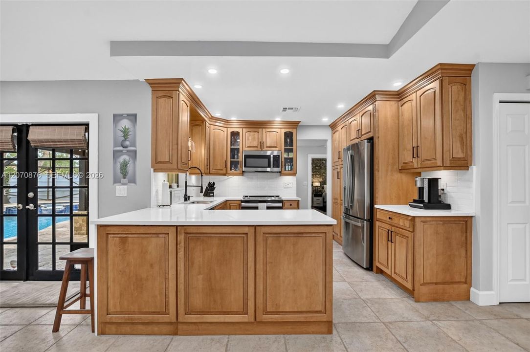 For Sale: $699,000 (4 beds, 2 baths, 1706 Square Feet)