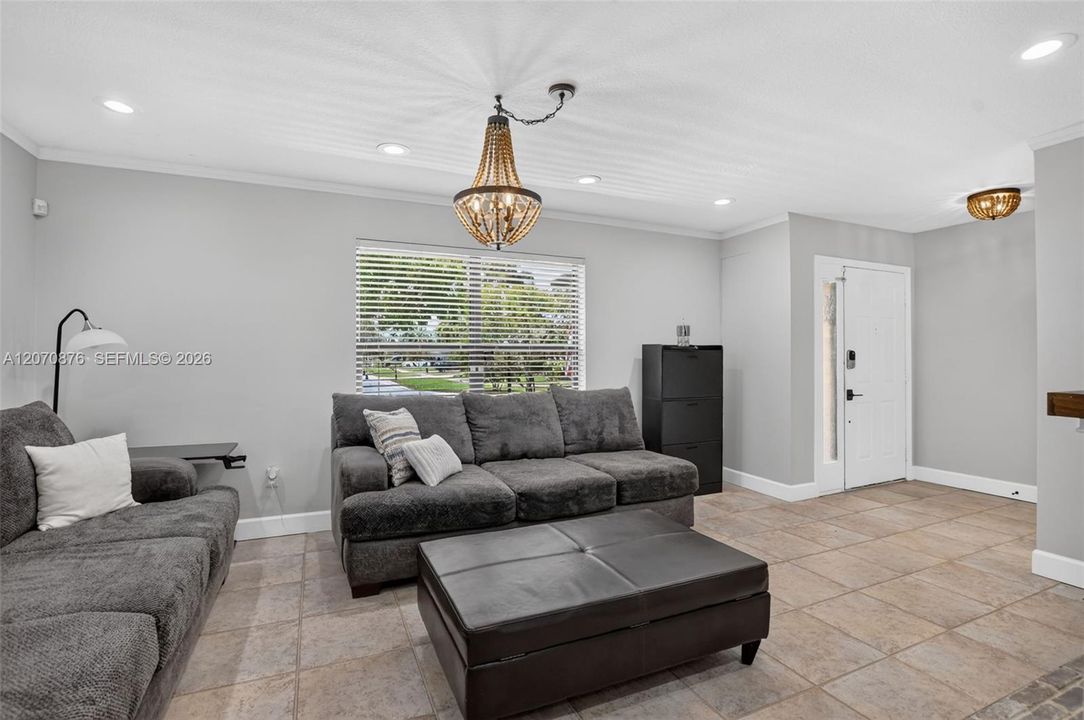 For Sale: $699,000 (4 beds, 2 baths, 1706 Square Feet)