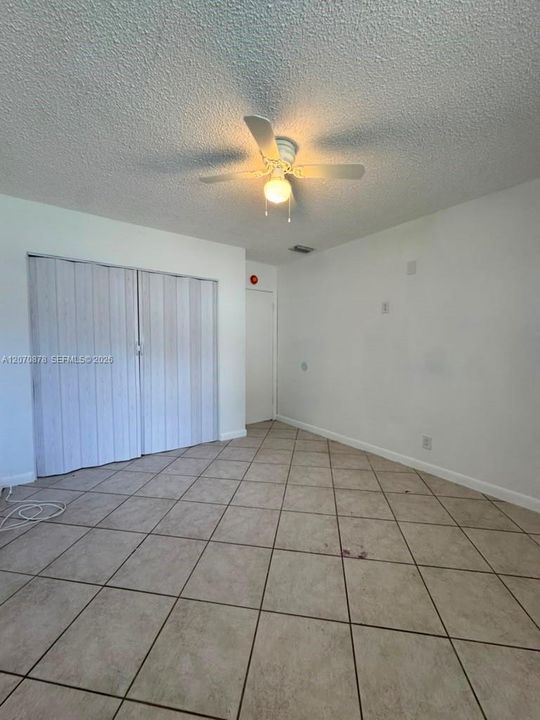 For Rent: $2,100 (2 beds, 1 baths, 2782 Square Feet)