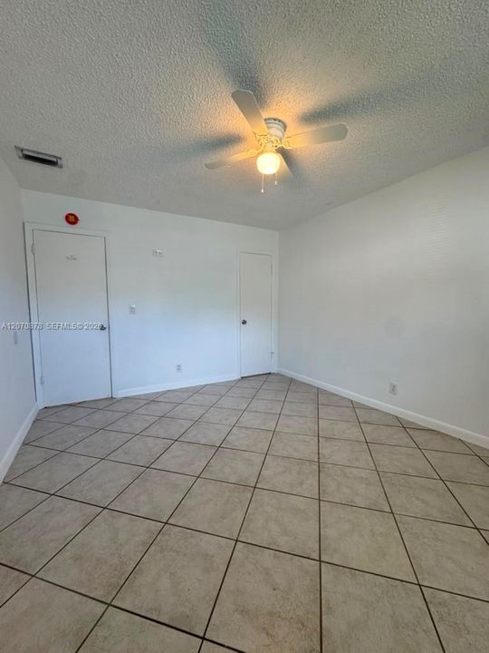For Rent: $2,100 (2 beds, 1 baths, 2782 Square Feet)