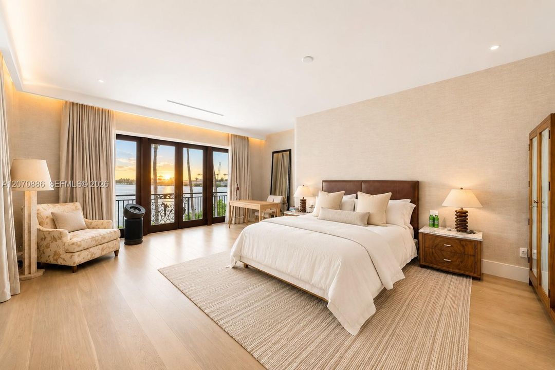 For Rent: $95,000 (7 beds, 8 baths, 8324 Square Feet)
