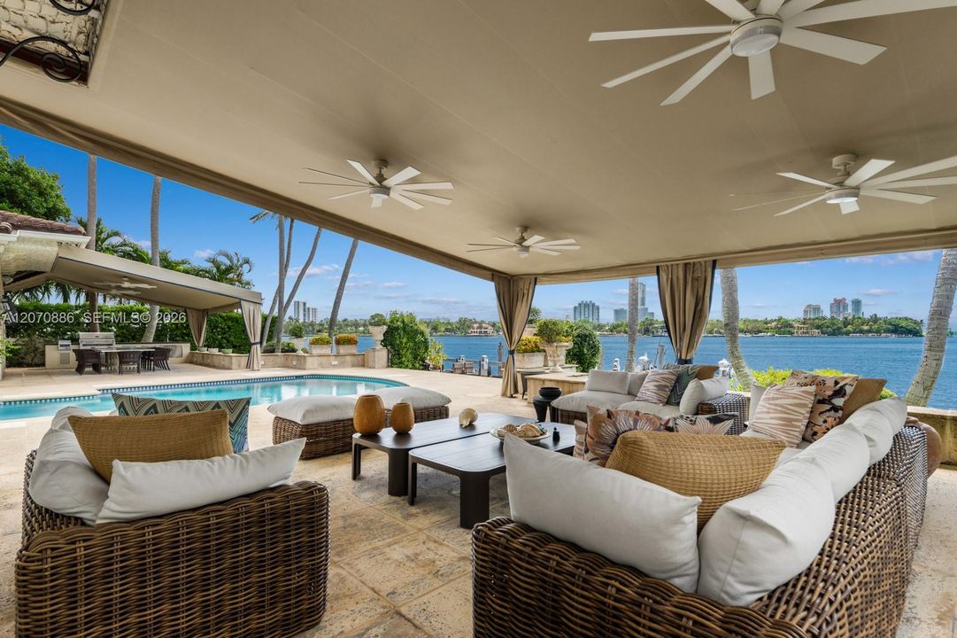 For Rent: $95,000 (7 beds, 8 baths, 8324 Square Feet)