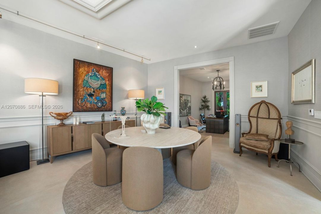 For Rent: $95,000 (7 beds, 8 baths, 8324 Square Feet)