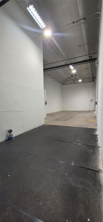 Airconditioned Warehouse