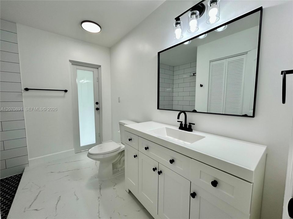 En Renta: $4,350 (4 camas, 2 baños, 1930 Pies cuadrados)