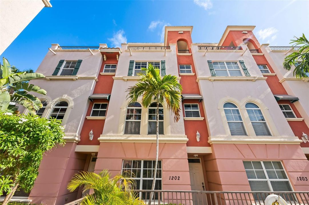 For Sale: $569,900 (3 beds, 3 baths, 2430 Square Feet)