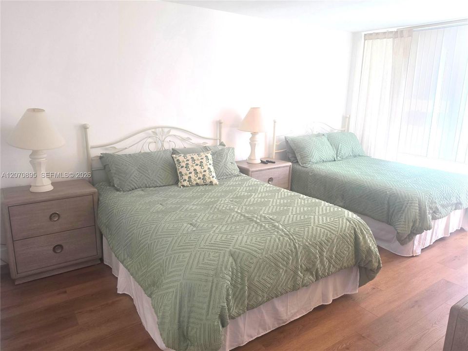 For Rent: $3,700 (2 beds, 2 baths, 1030 Square Feet)