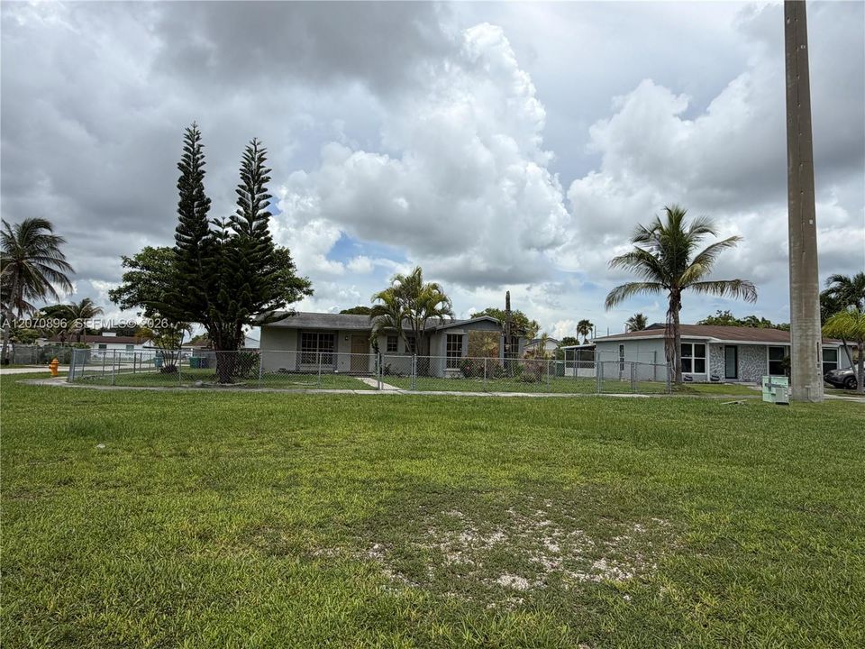 En Venta: $519,999 (3 camas, 2 baños, 1534 Pies cuadrados)
