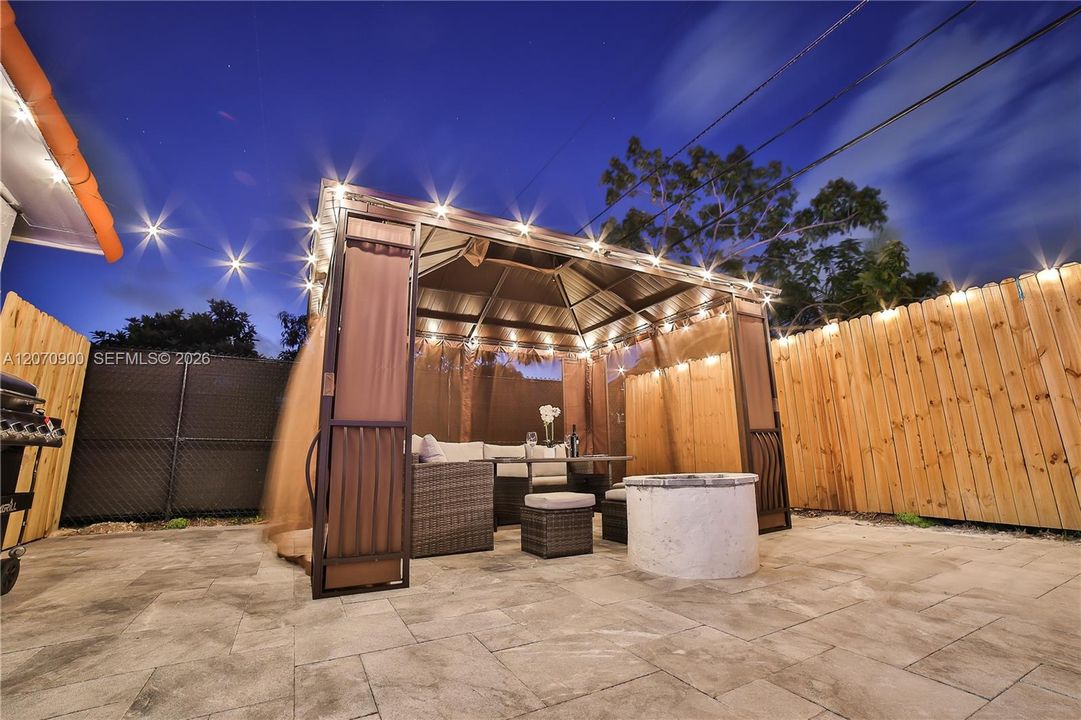 For Sale: $649,000 (3 beds, 2 baths, 1960 Square Feet)